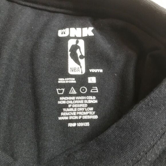 NBA Trailblazers Unk Officially Licensed T-Shirt Youth size Large - Picture 5 of 5